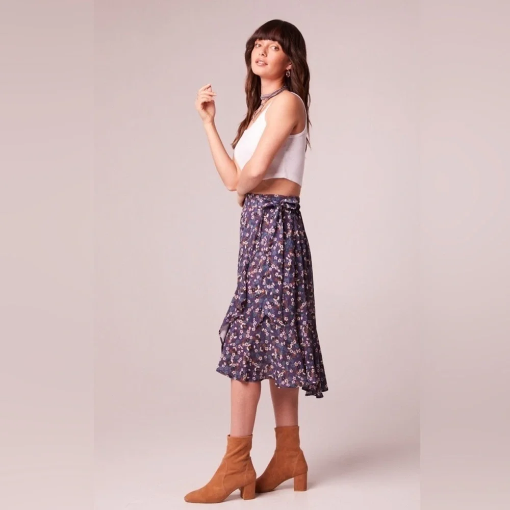 Band Of The Free LINAELLE PURPLE FLORAL WRAP SKIRT Size Small